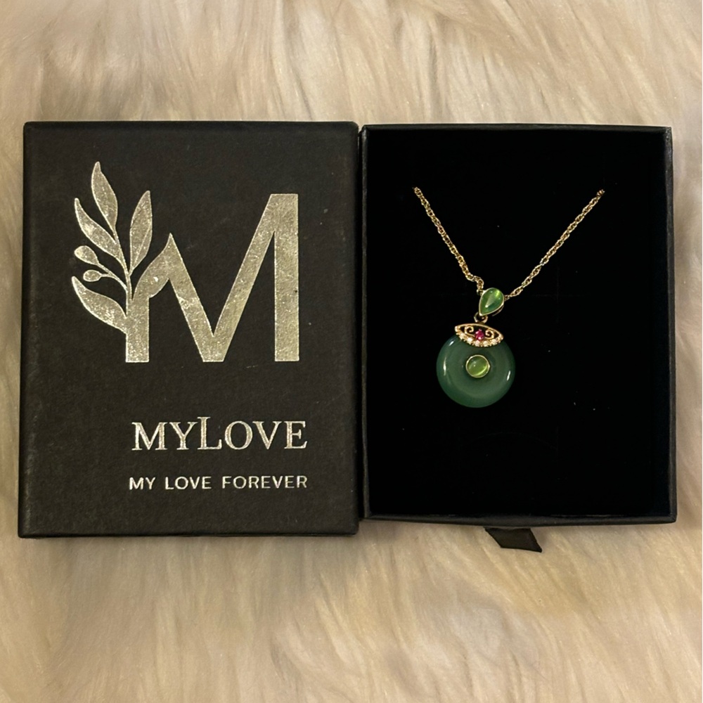 Jade gold plated necklace